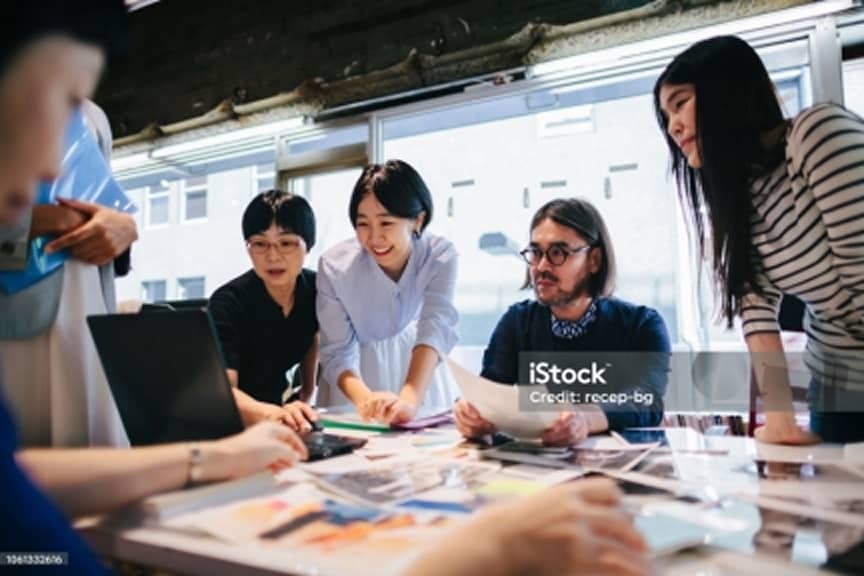 WEBサイト制作、運用代行事業